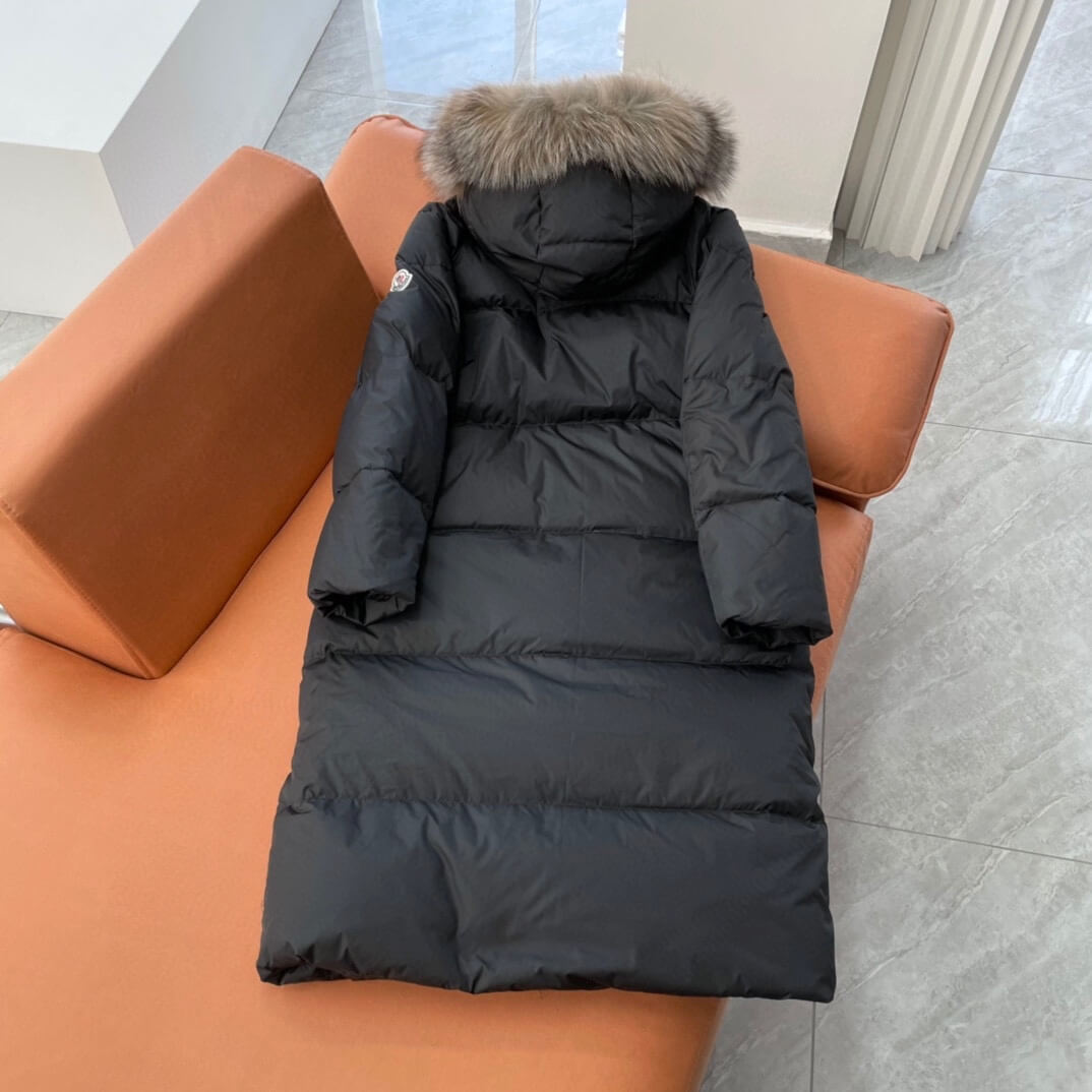 Moncler Winter Latest Hooded Long Down Jacket