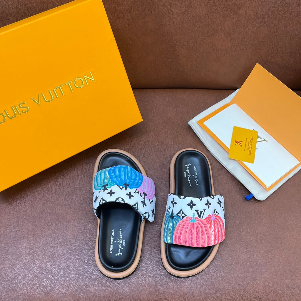 LV Latest Embossed Slippers