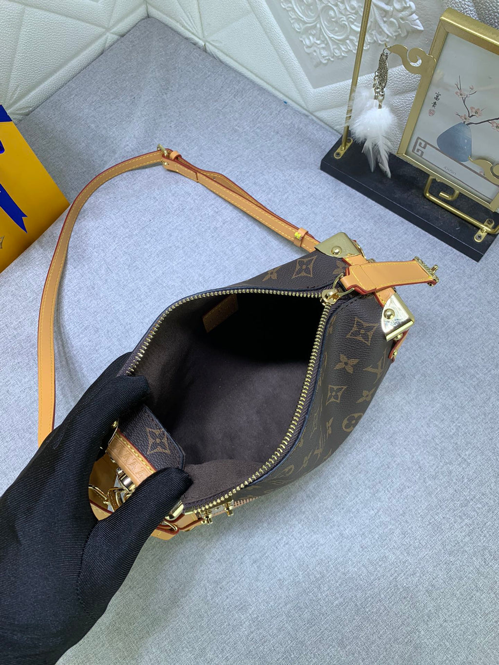 LV Side Trunk Monogram
