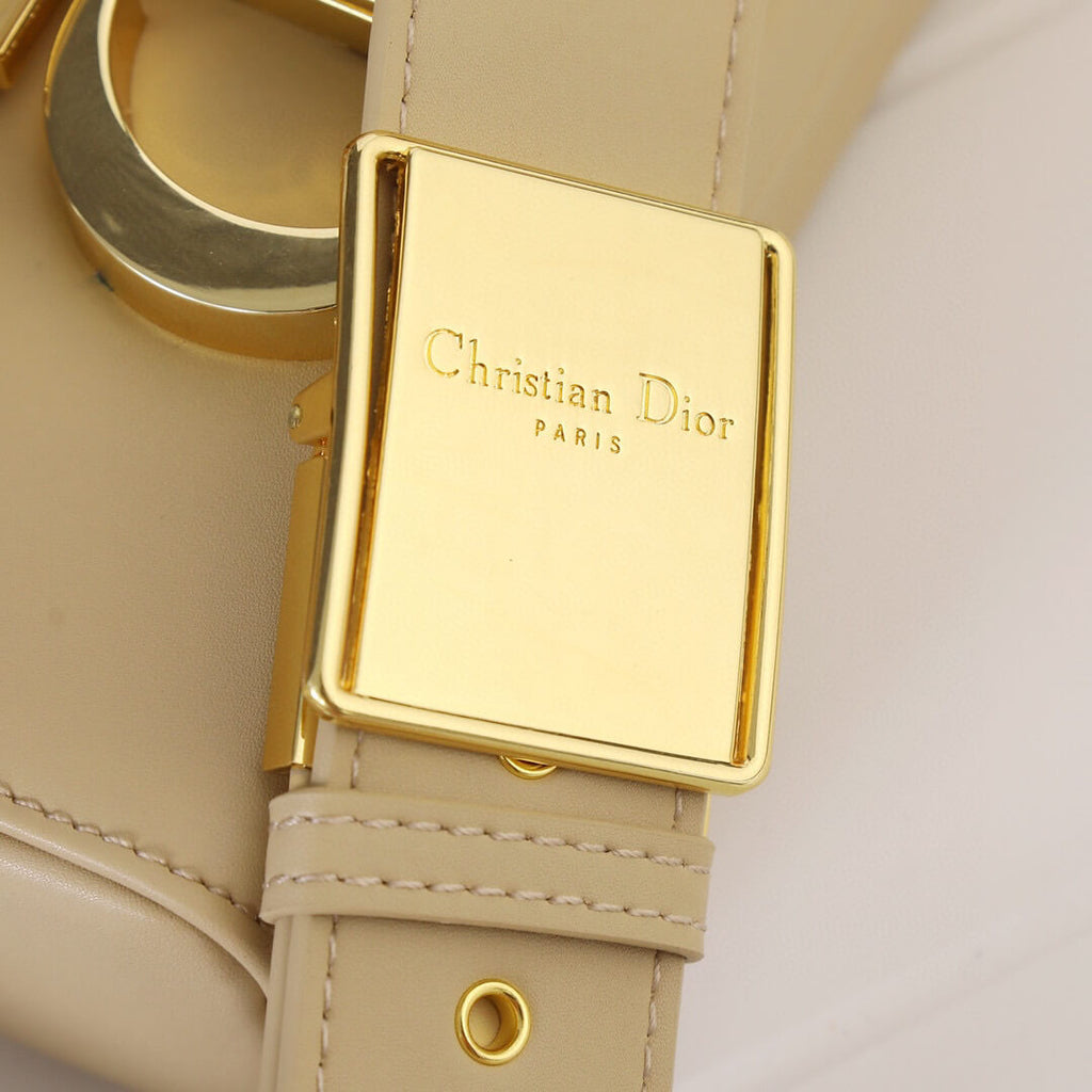 Dior 30 Montaigne Mini Bag