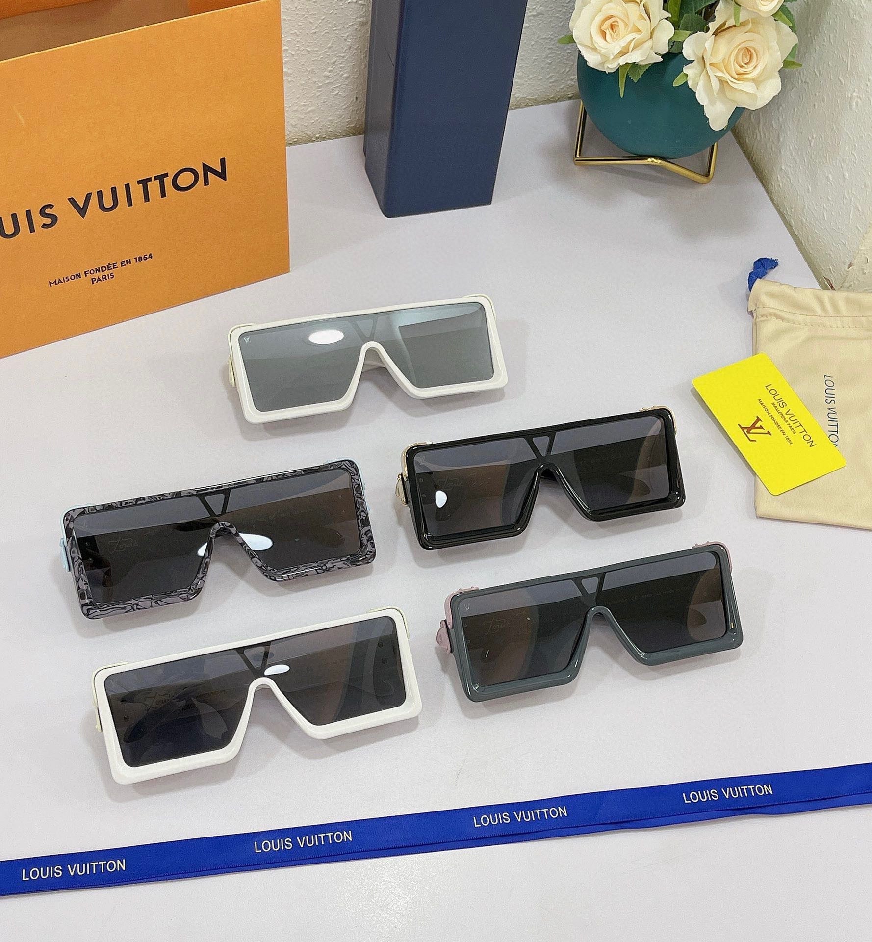 LV Sunglasses New Collection