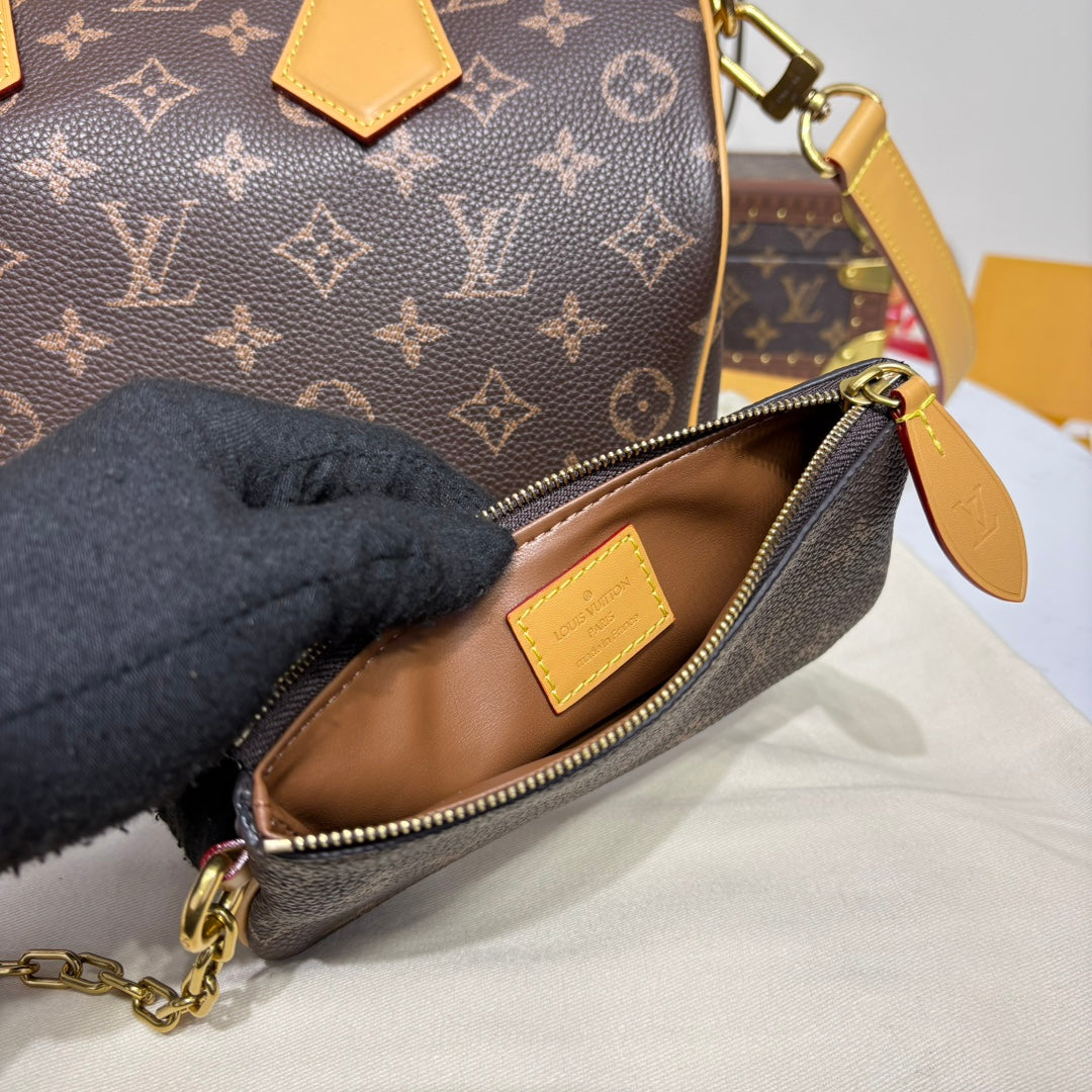 Louis Vuitton Speedy Bandoulière 30 Bag