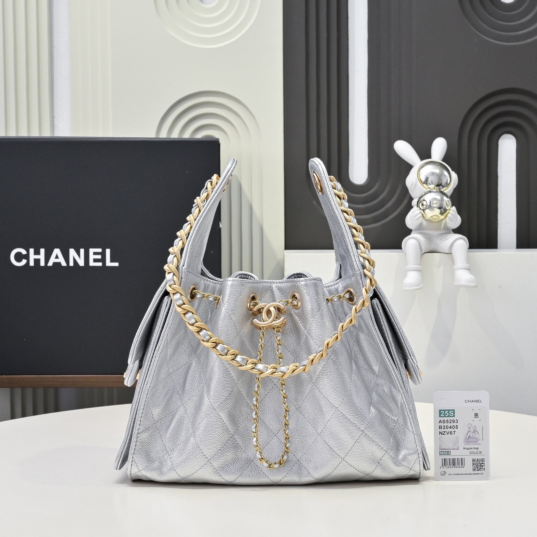 Chanel Hobo 25c Light Gray Handbag