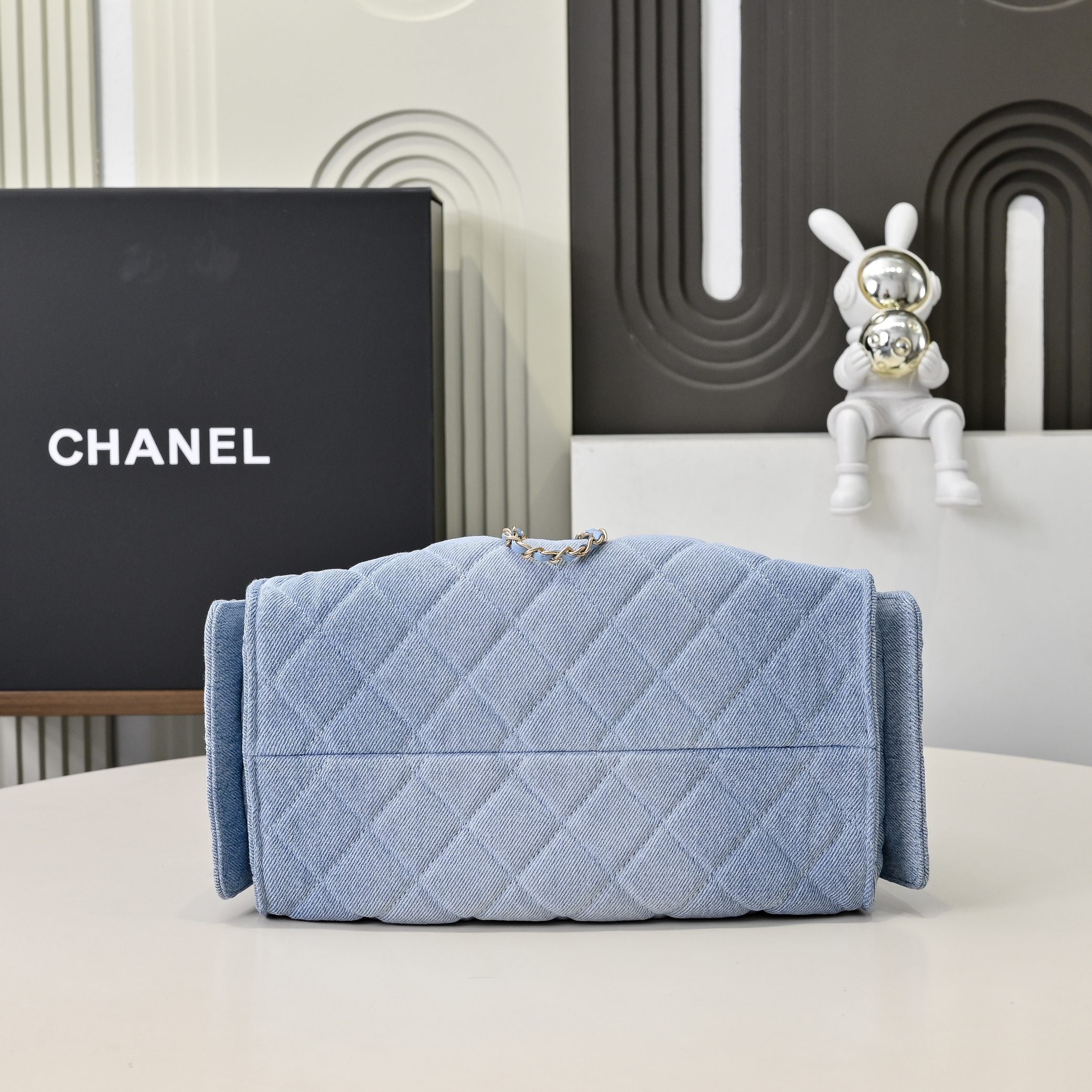 Chanel Hobo 25c Handbag